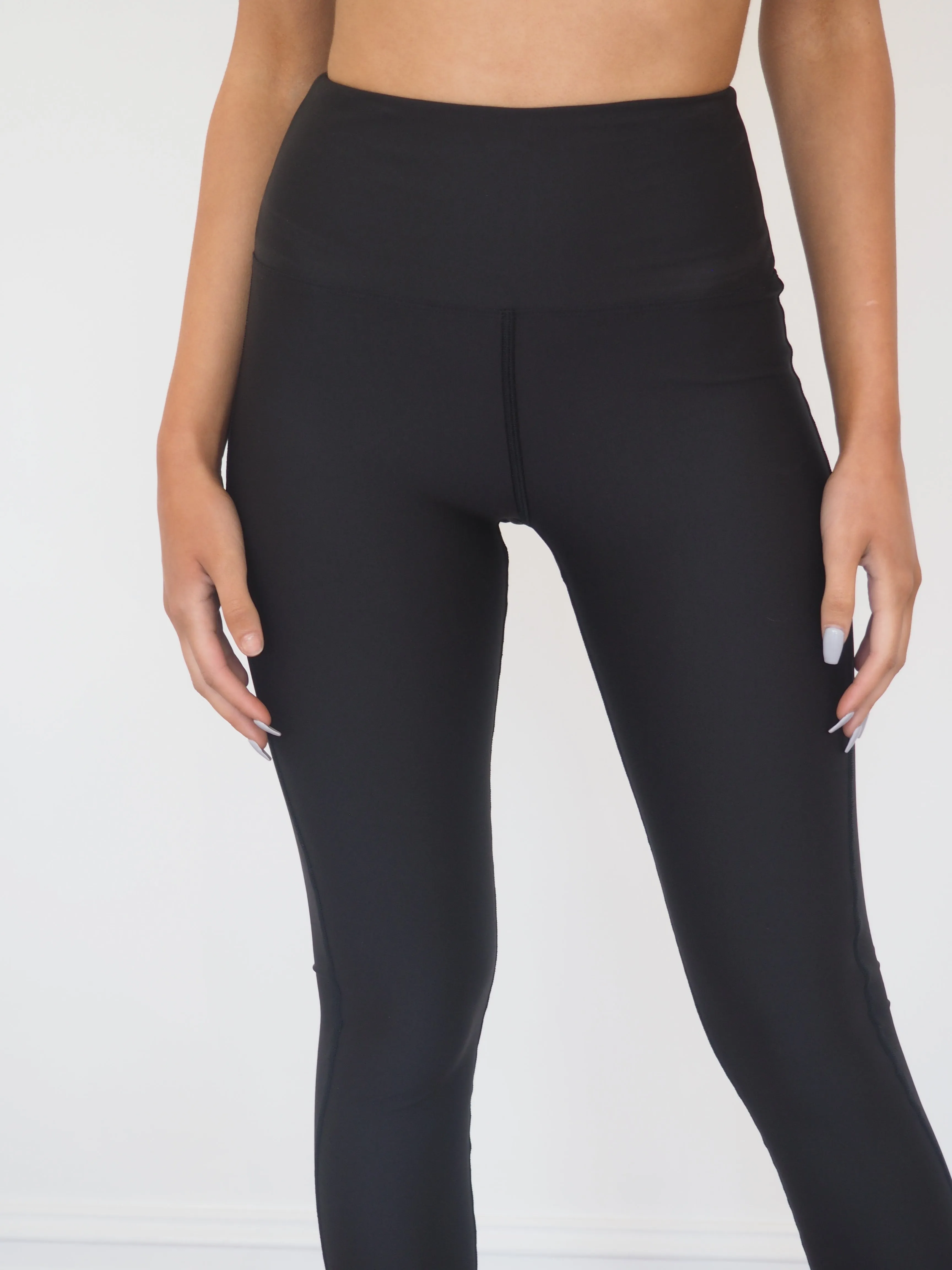 CELINE LEGGINGS // BLACK SHEEN COMPRESSION