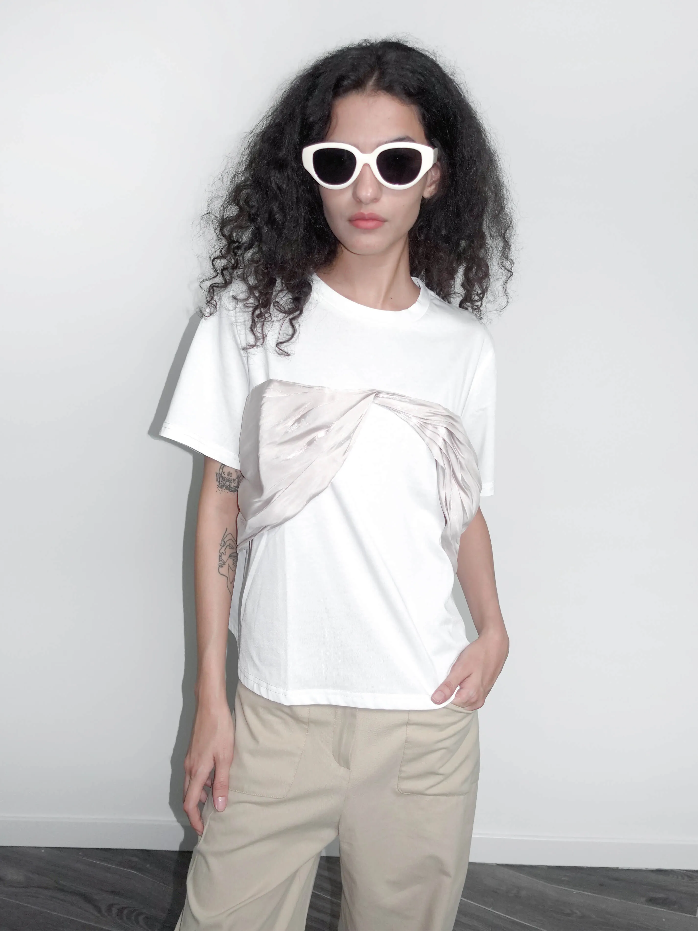 Contrast Color 3D Bow Casual T-shirt