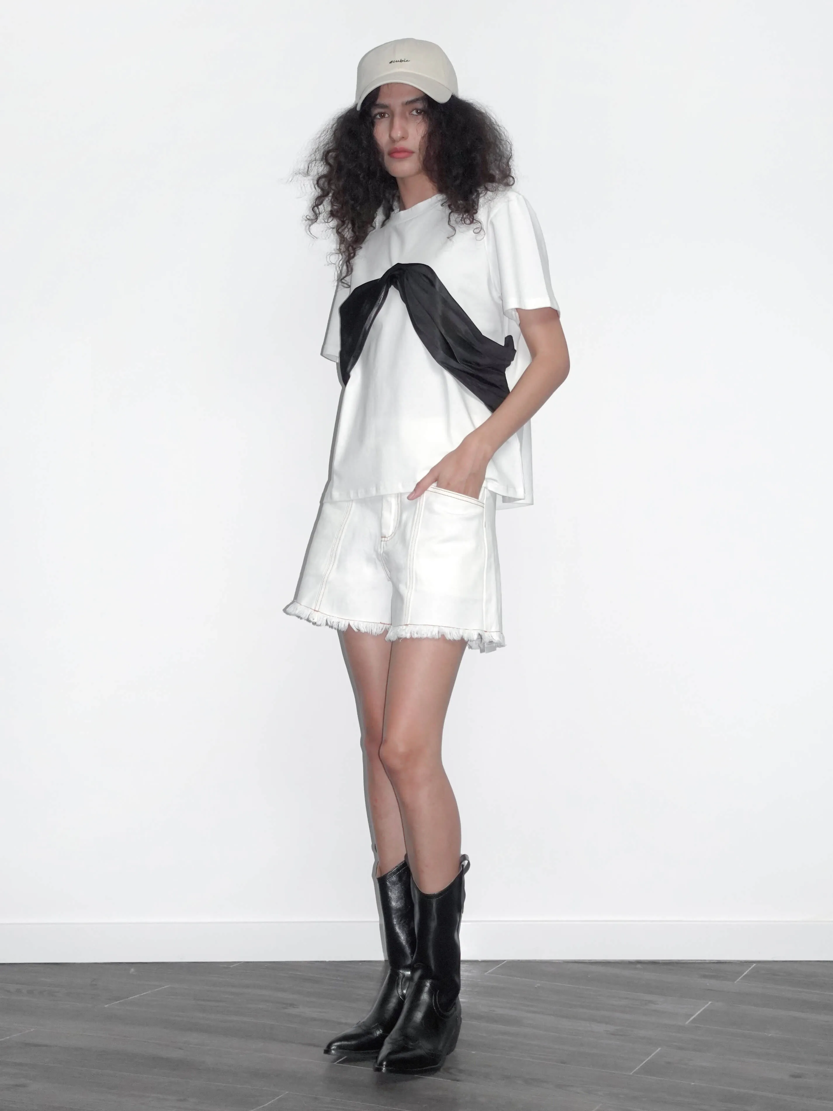 Contrast Color 3D Bow Casual T-shirt