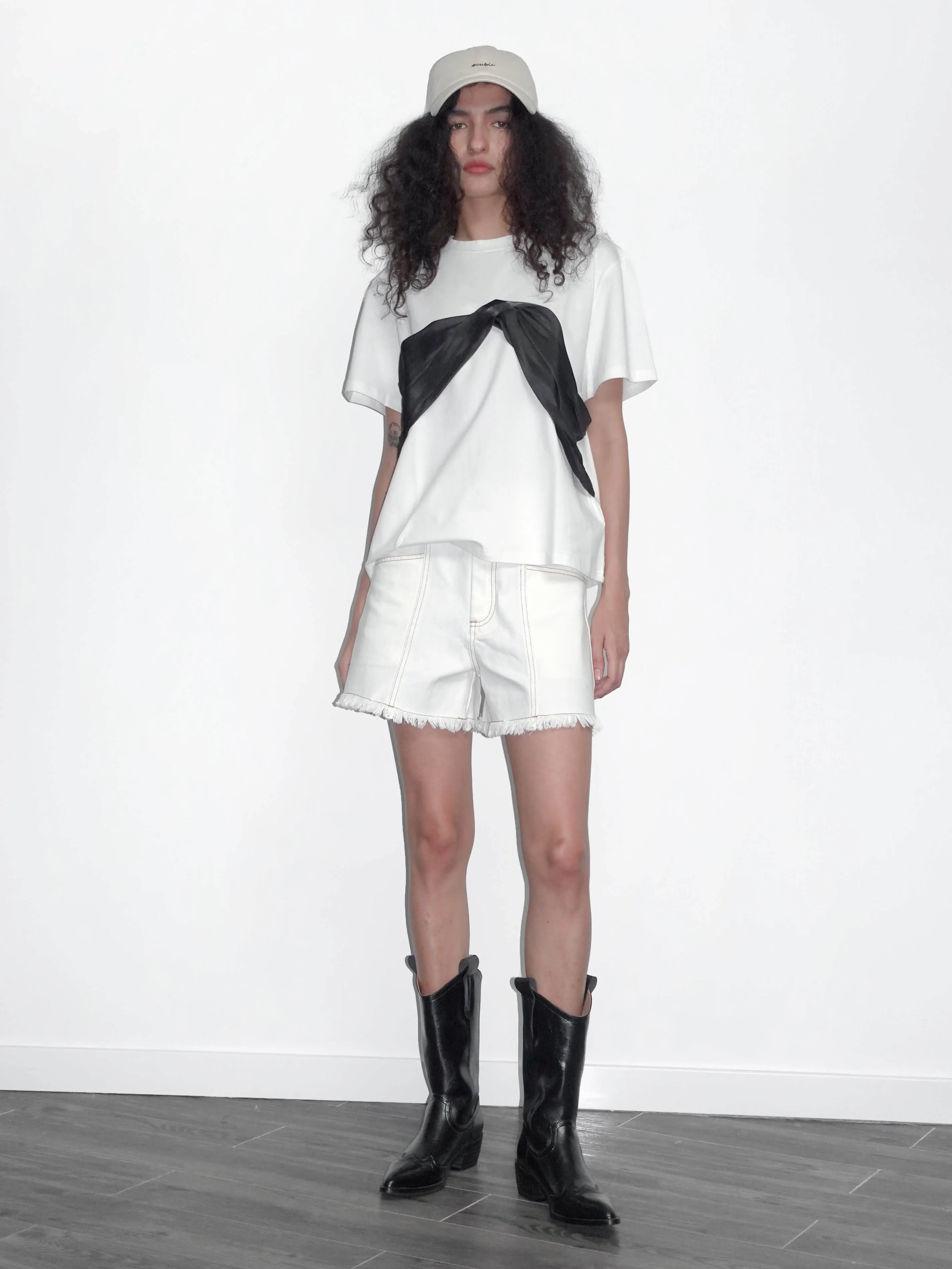 Contrast Color 3D Bow Casual T-shirt