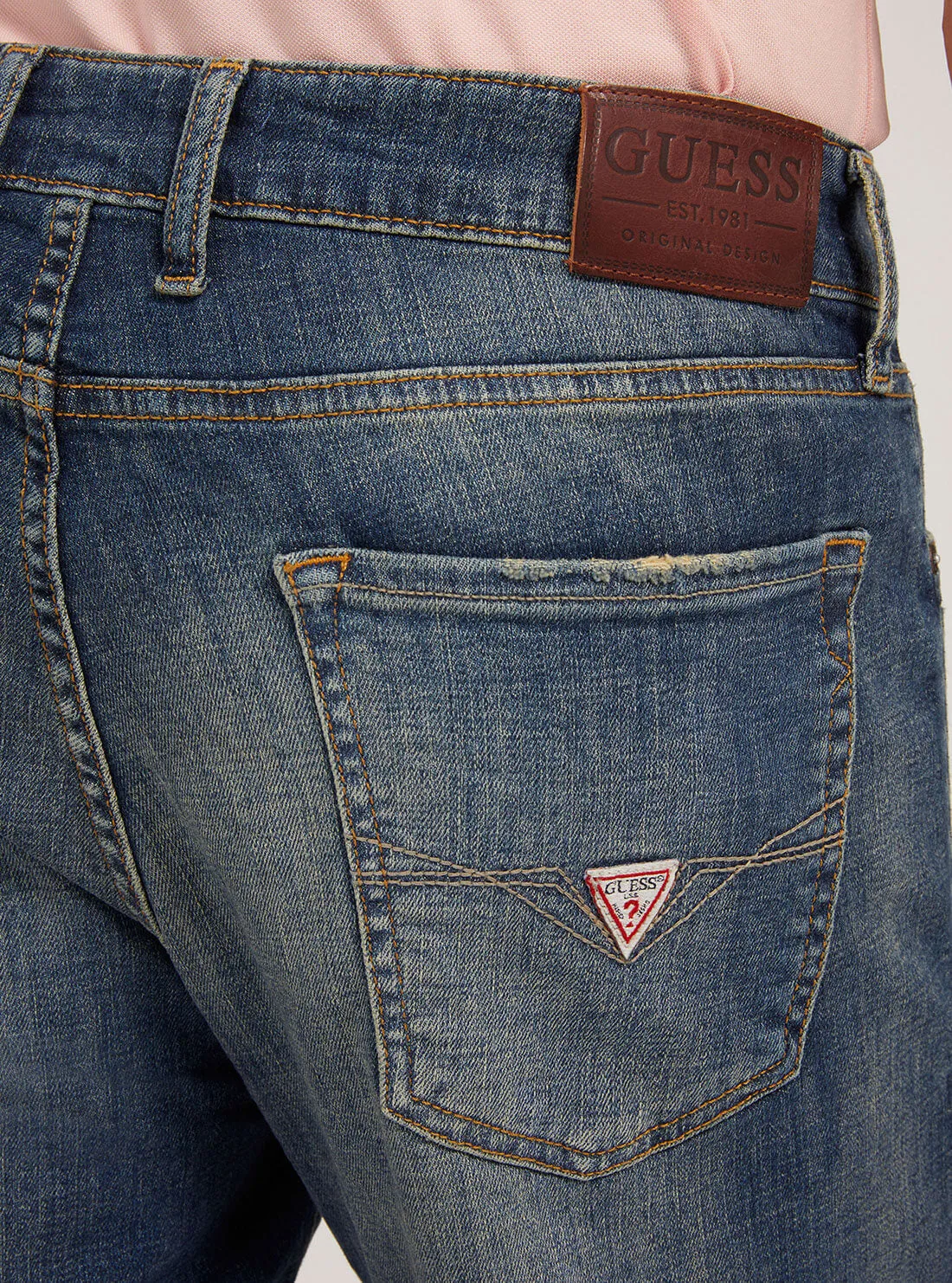 Mid-Rise Regular Tapered Drake Denim Jeans in Reeno Wash